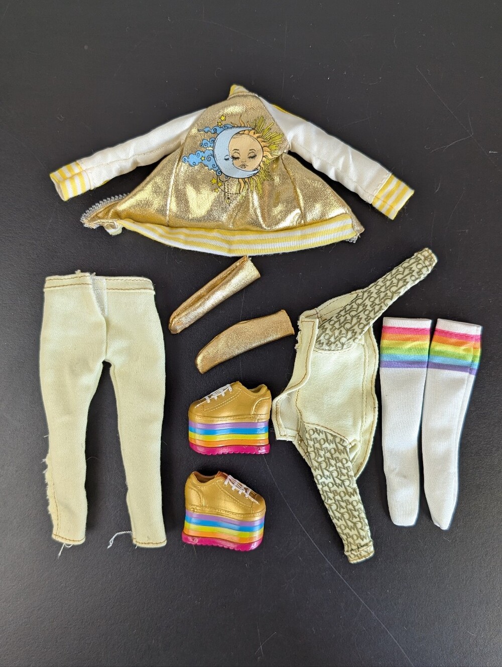 MGA Rainbow High Sunny Madison Outfit, Clothing, Shoes, & Accessories